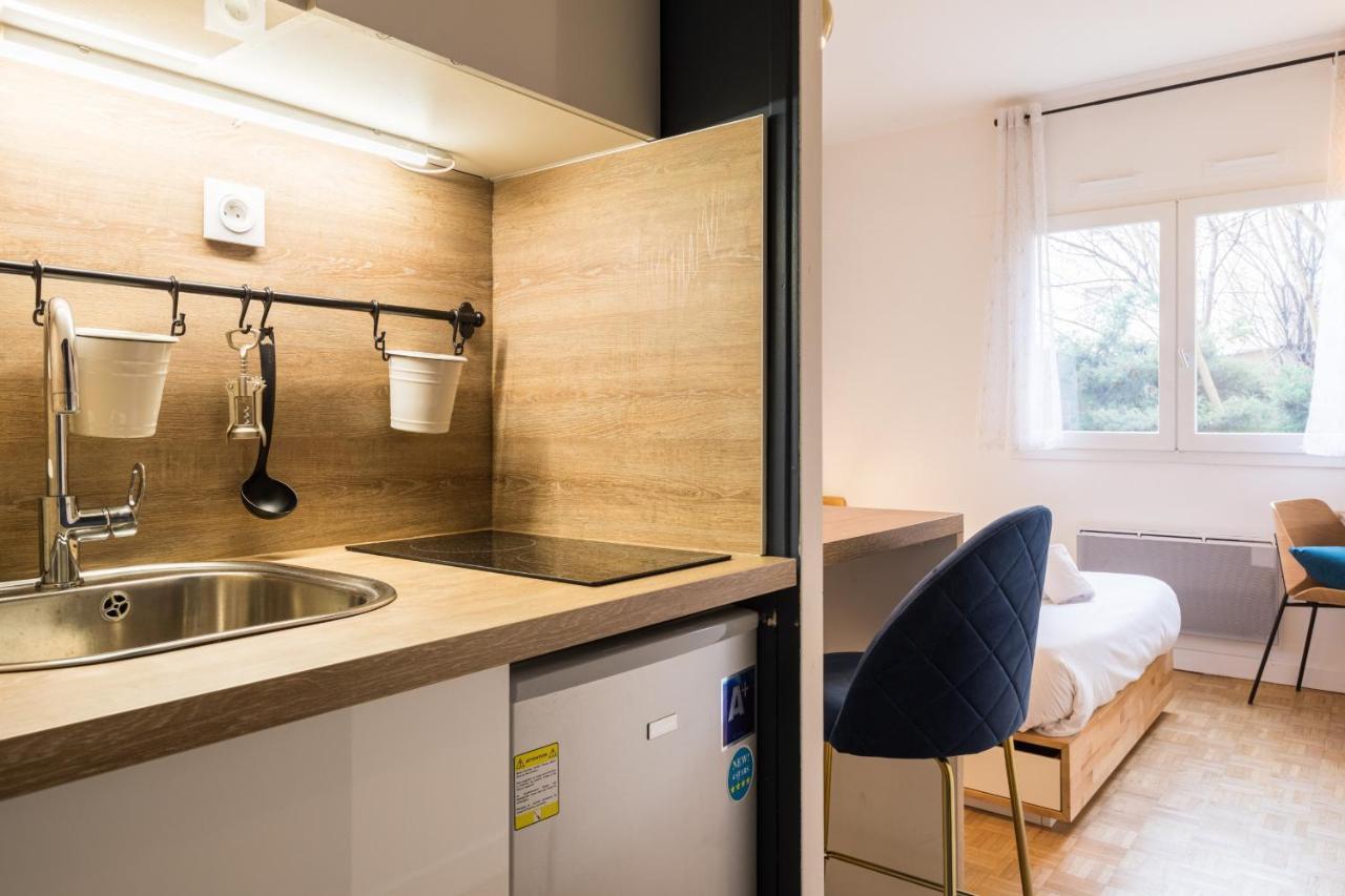 Dify Charme - Bord Du Rhone Apartamento Lyon Exterior foto